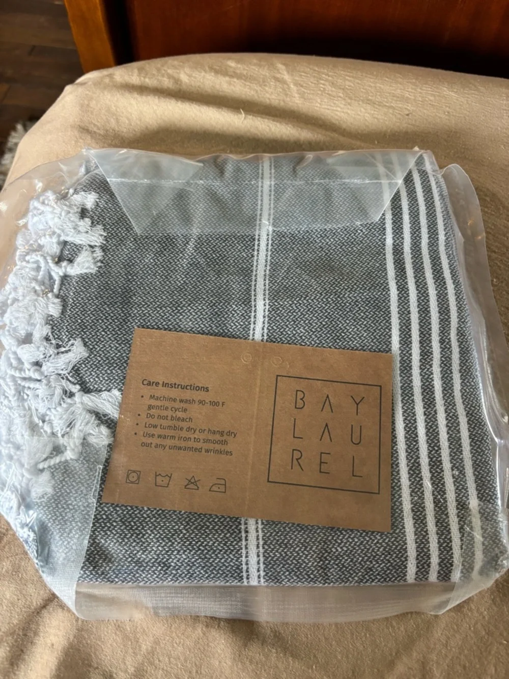 NWT - Bay Laurel Turkish Towel with Travel Bag. XL 39”x71 still in wrapping